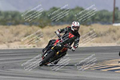 media/Oct-13-2025-Moto Forza (Mon) [[a66d839500]]/3-B Group/Session 3 (Turn 16)/